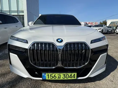 BMW i7 · 2026 год