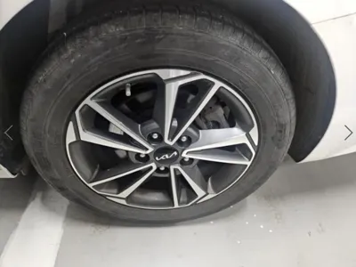 Kia K3 2022, 105177 км, за 9386.9 USD