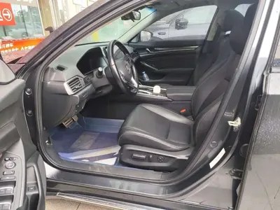 Honda Accord 2022, 25800 км, за 16009.11 USD
