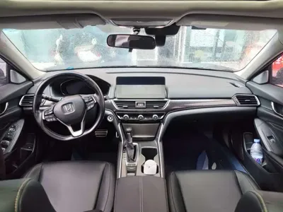Honda Accord 2022, 25800 км, за 16009.11 USD