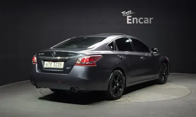Nissan Altima 2013, 71545 км, за 4072.52 USD