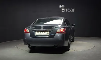 Nissan Altima 2013, 71545 км, за 4072.52 USD