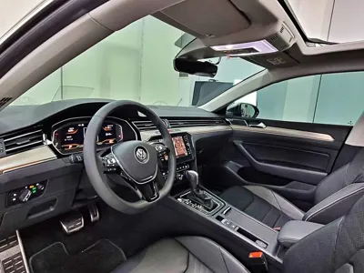 Volkswagen Arteon 2020, 110300 км, за 14375.74 USD - фото 13