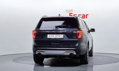 Ford Explorer 2017, 69781 км, за 9908.79 USD