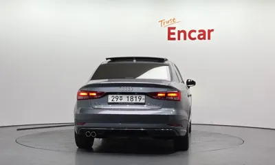 Audi A3 2018, 46318 км, за 8940.39 USD