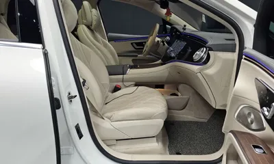 Mercedes-Benz EQS 2023, 46706 км, за 61087.73 USD - фото 11