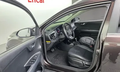 Kia Stonic 2018, 91013 км, за 7169.17 USD - фото 11