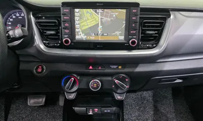 Kia Stonic 2018, 91013 км, за 7169.17 USD - фото 15
