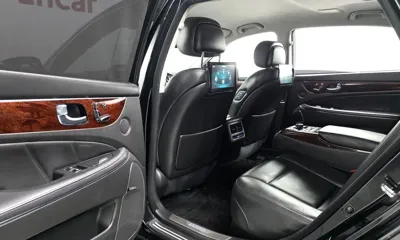 Hyundai Equus 2015, 115894 км, за 6104.77 USD - фото 11