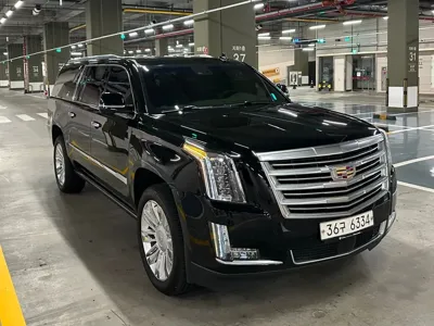 Cadillac Escalade 2019, 54800 км, за 30341.11 USD