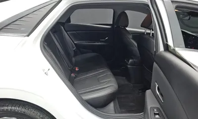 Hyundai Avante 2021, 46477 км, за 11395.45 USD - фото 11