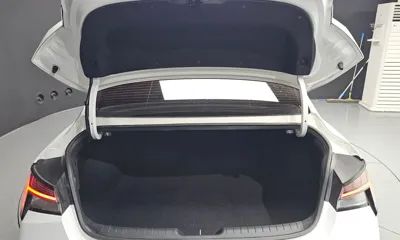 Hyundai Avante 2021, 46477 км, за 11395.45 USD - фото 20