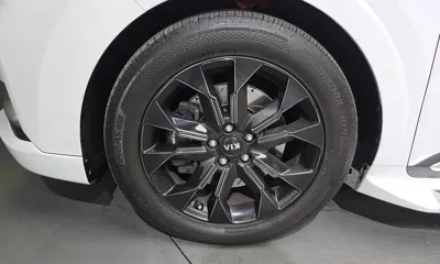 Kia Canival 2021, 89835 км, за 19385.91 USD