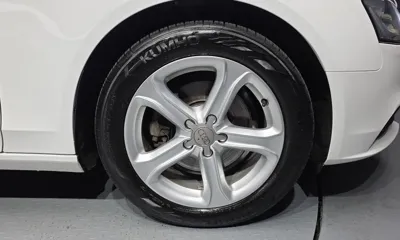 Audi A4 2015, 152521 км, за 3112.58 USD
