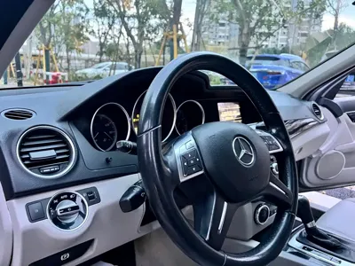Mercedes-Benz C-Class 2012, 110000 км, за 3501.99 USD - фото 21