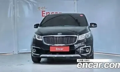 Kia Canival · 2015 год