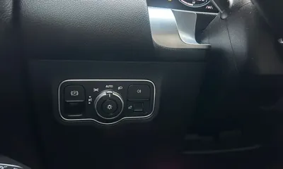 Mercedes-Benz GLB-Class 2022, 49869 км, за 25721.16 USD - фото 14
