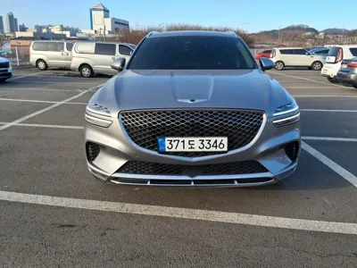 Genesis GV70 2021, 31614 км, за 24004.7 USD