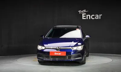 Volkswagen Golf 2023, 73401 км, за 17001.44 USD
