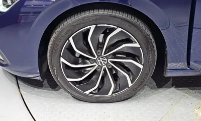 Volkswagen Golf 2023, 73401 км, за 17001.44 USD