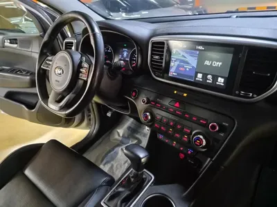 Kia Sportage 2019, 75487 км, за 8977.37 USD - фото 17