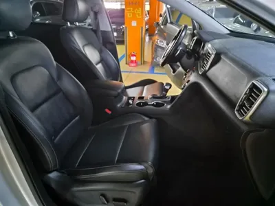 Kia Sportage 2019, 75487 км, за 8977.37 USD - фото 18