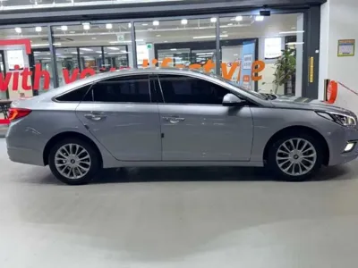 Hyundai Sonata 2015, 136734 км, за 5907.84 USD