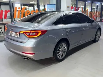 Hyundai Sonata 2015, 136734 км, за 5907.84 USD