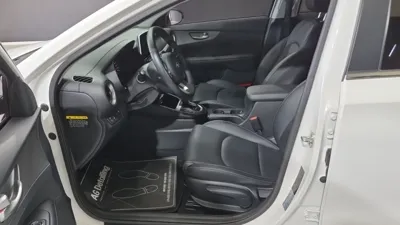Kia K3 2019, 82814 км, за 7548.9 USD - фото 10