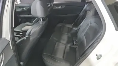 Kia K3 2019, 82814 км, за 7548.9 USD - фото 11