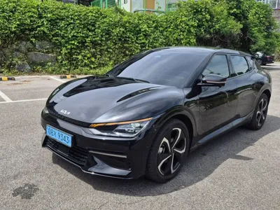 Kia EV6 · 2023 год