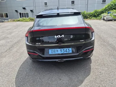 Kia EV6 2023, 45427 км, за 18071.89 USD
