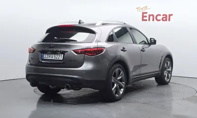 Infiniti FX 2010, 137103 км, за 8250.83 USD