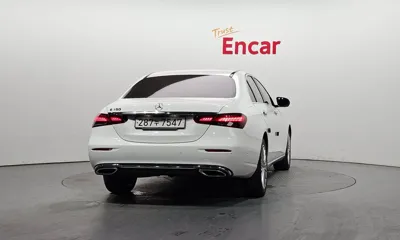 Mercedes-Benz E-Class 2022, 50147 км, за 23311.87 USD