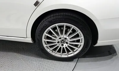 Mercedes-Benz E-Class 2022, 50147 км, за 23311.87 USD