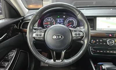 Kia K7 2019, 104087 км, за 8925.09 USD - фото 12