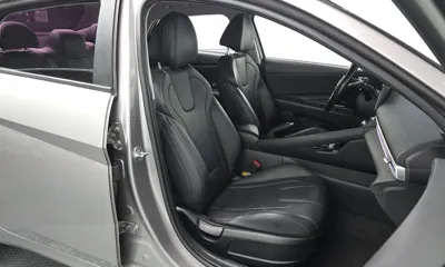 Hyundai Avante 2021, 82627 км, за 10548.12 USD - фото 12