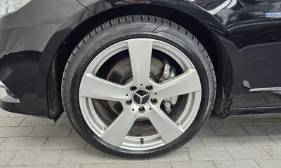 Mercedes-Benz E-Class 2012, 125080 км, за 5894.03 USD