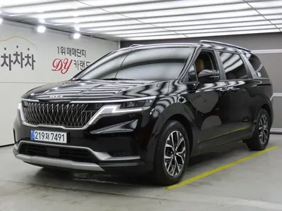 Kia Canival · 2023 год
