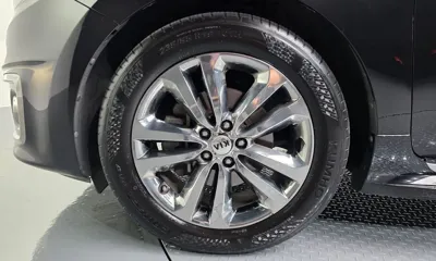 Kia Canival 2018, 101865 км, за 9584.88 USD