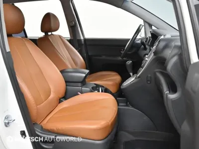 Kia Carens 2010, 131733 км, за 2560.06 USD - фото 10