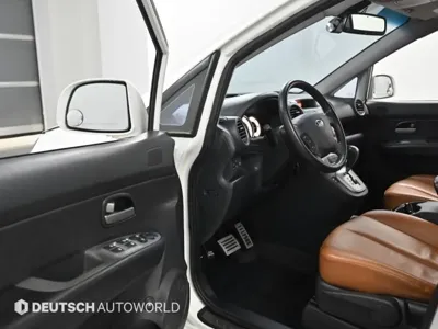 Kia Carens 2010, 131733 км, за 2560.06 USD - фото 11