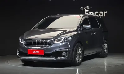 Kia Canival · 2015 год
