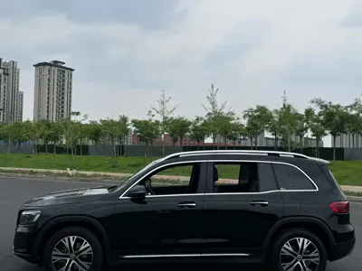 Mercedes-Benz GLB 2024, 12000 км, за 23513.38 USD