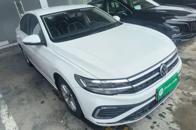 Volkswagen Bora 2024, 41100 км, за 10486 USD