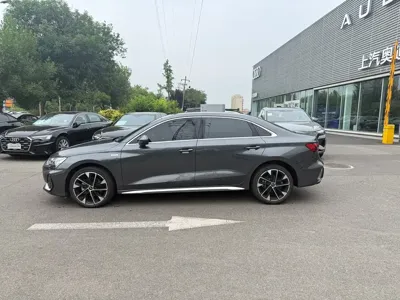 Audi A3 2025, 27000 км, за 17362.82 USD