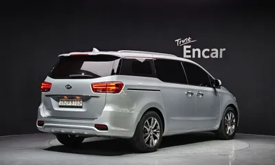 Kia Canival 2019, 131628 км, за 10305.89 USD