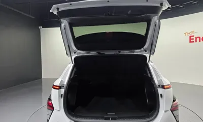 Hyundai Kona 2024, 23812 км, за 16186.69 USD - фото 32