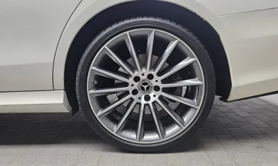 Mercedes-Benz E-Class 2021, 51462 км, за 27086.07 USD