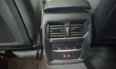 BMW 3-Series 2025, 5449 км, за 28602.99 USD - фото 20